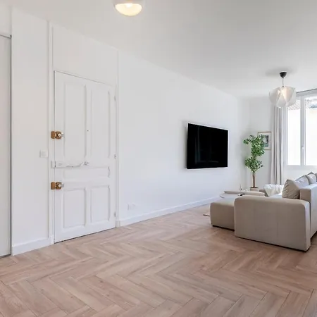 Appartement Roumanille - Superbe Rénové Proche Plages Et Palais *